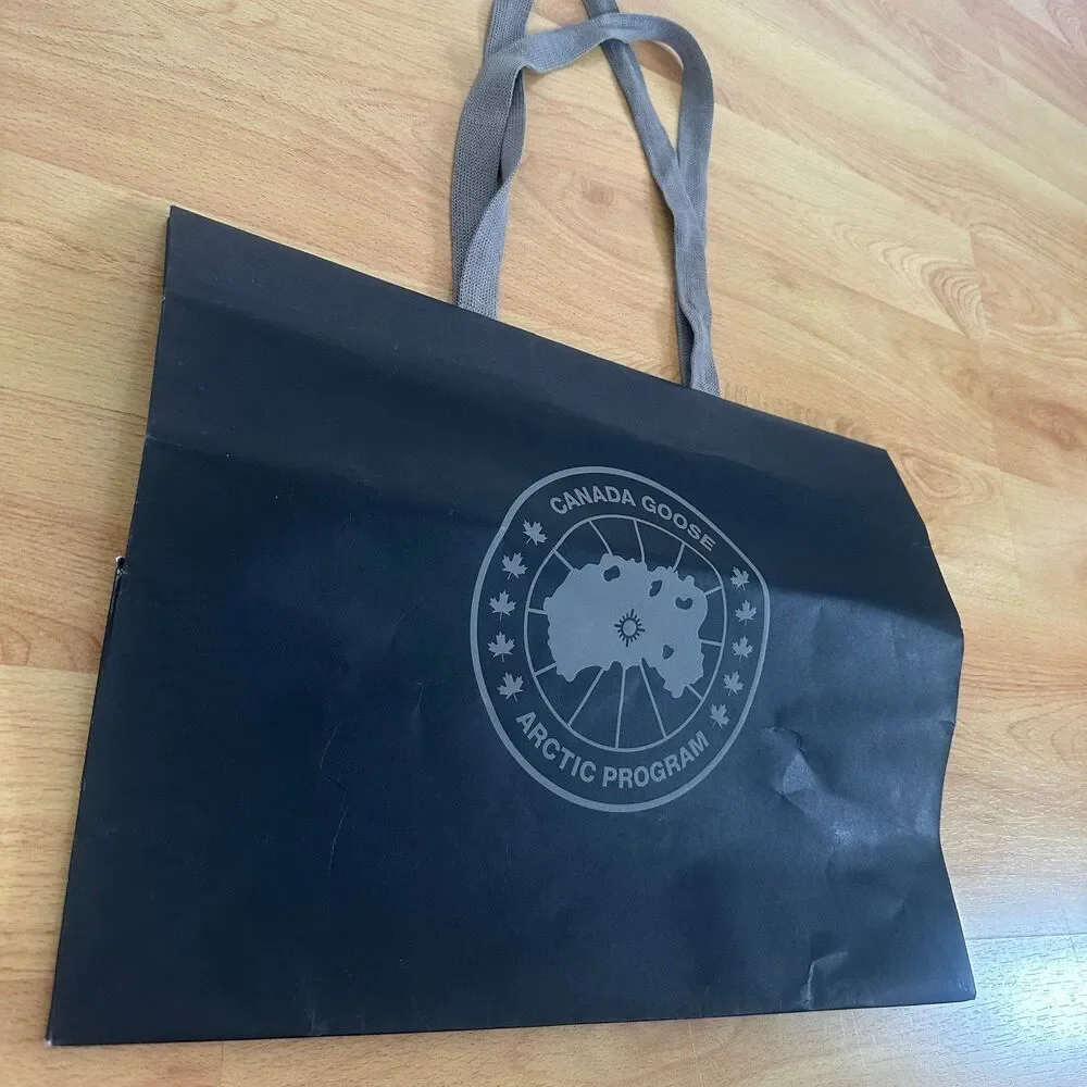Canada Goose Paper Shopping Bag - black large, 16